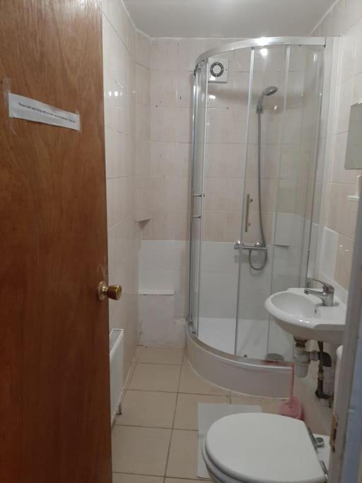 Lovely Budget Double Ensuite In Bricklane 伦敦 外观 照片